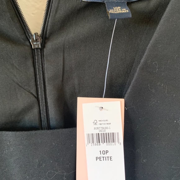 Banana republic - Picture 3 of 3